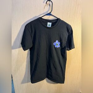 Men’s Cross Colours Black Graphic Tee with Purple Flower Patch Size Small